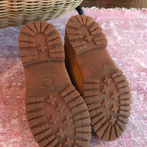 Timberland Boots Size 8.5 WOMENS - Picture 4 of 4